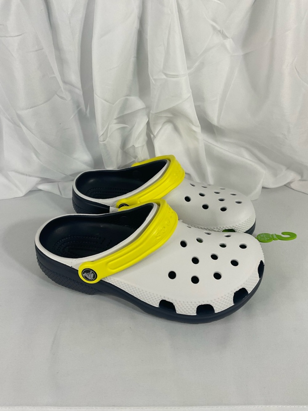 CROCS Classic Retro Sport Clog K - White Yellow and Blue - Picture 4 of 12